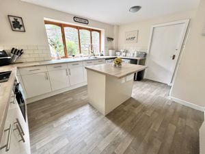 Photo 9- click for photo gallery